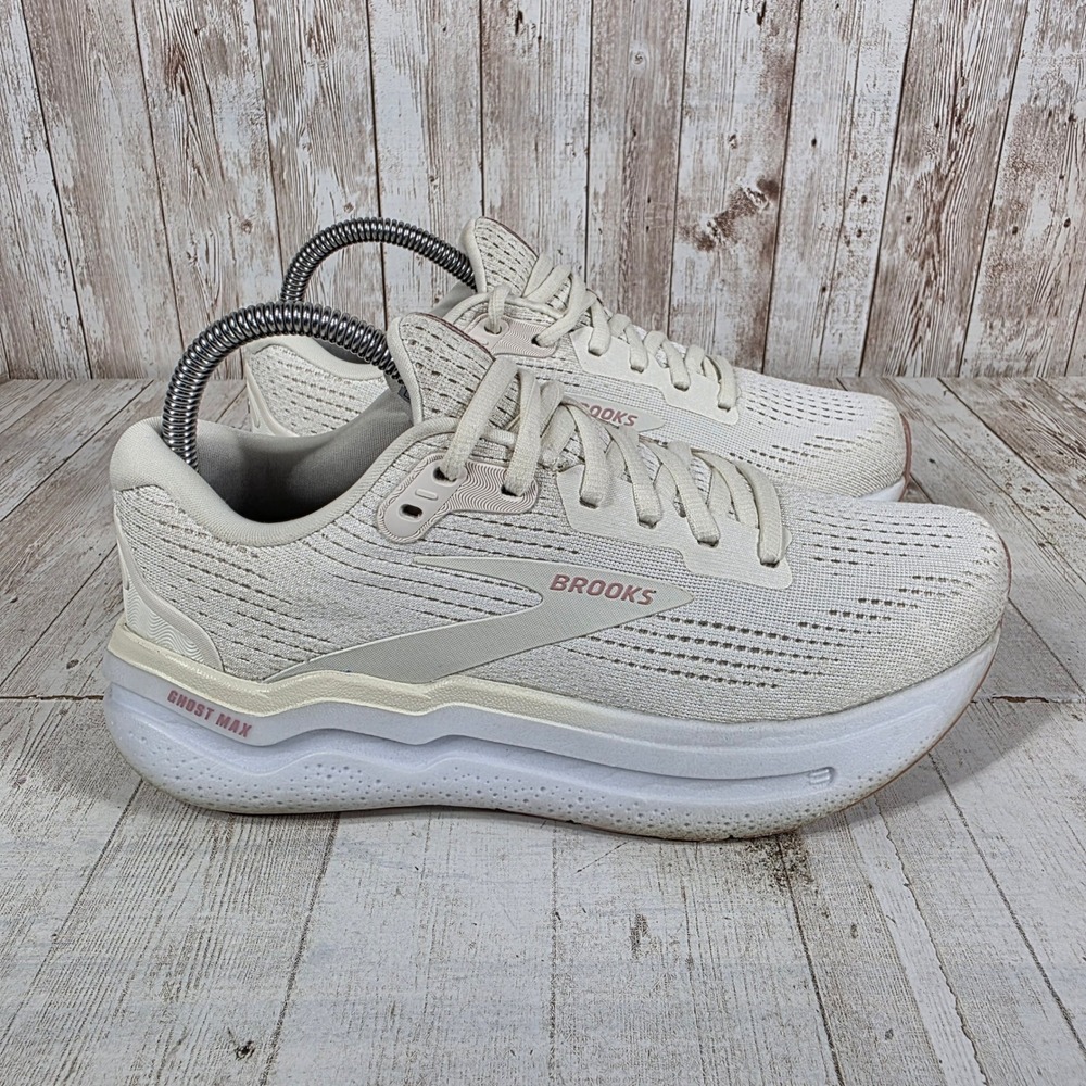 Brooks Ghost Max Womens Running Shoes Cream Rose Gold 1204201B190 Size 7 B
